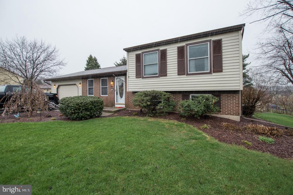 217 Stafford Ave, Harrisburg, PA 17111 - photo 1