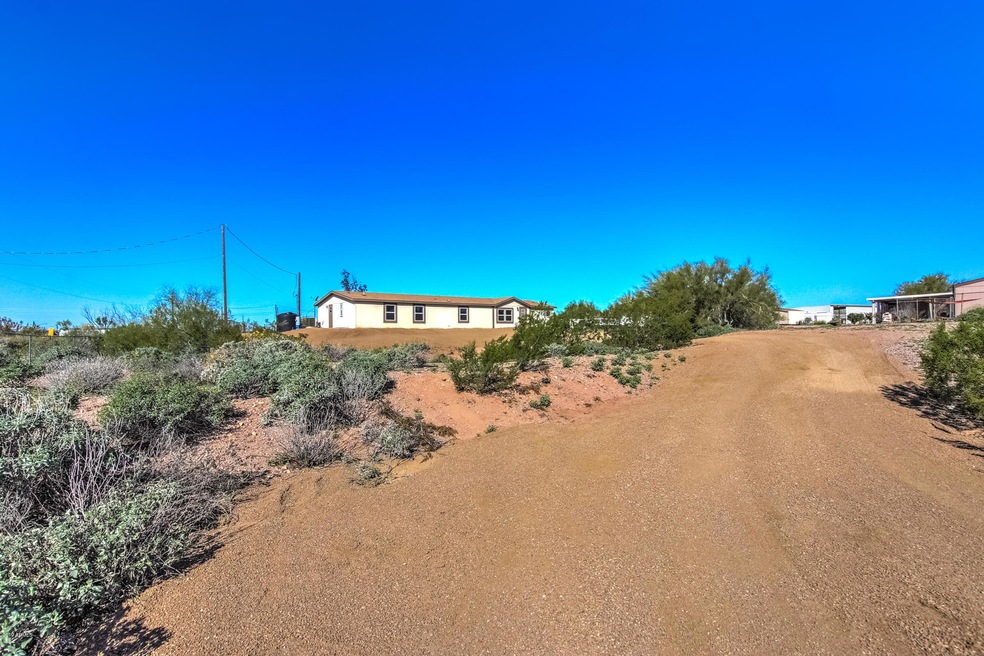 1168 S Wickiup Rd1