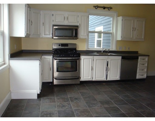 51 Botolph St unit 1, Quincy, MA 02171 - photo 1