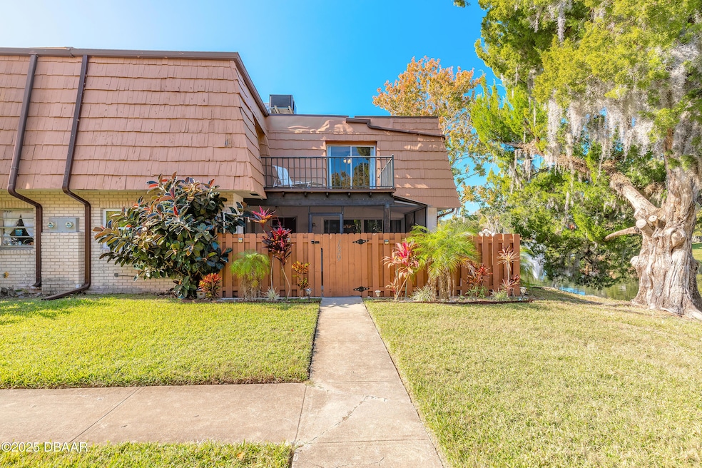 139 Moonstone Ct, Port Orange, FL 32129 - photo 1