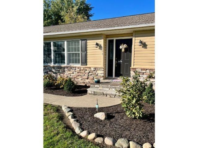 104 Ems D22 Ln, Syracuse, IN 46567 - photo 1