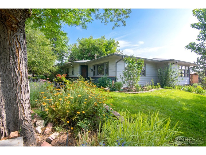 Spacious lot!