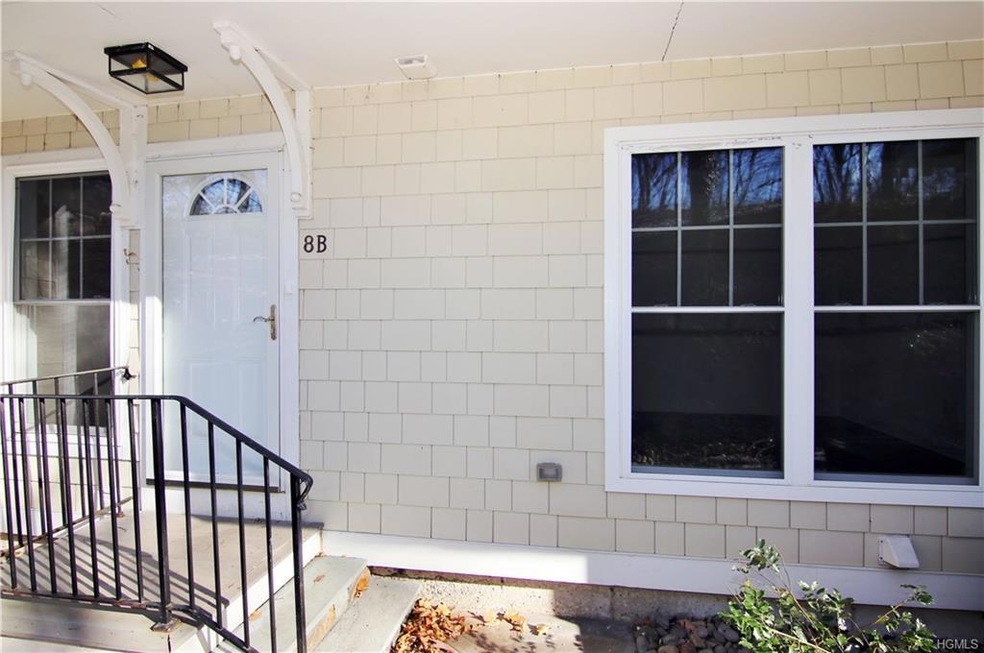 237 Weaver St unit 8B, Greenwich, CT 06831 - photo 1