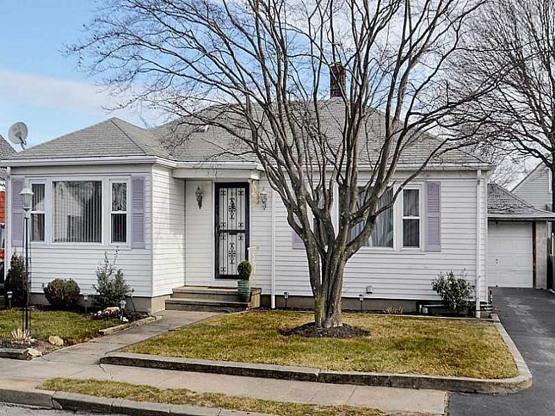 109 Jordan Ave, Cranston, RI 02910 - photo 1