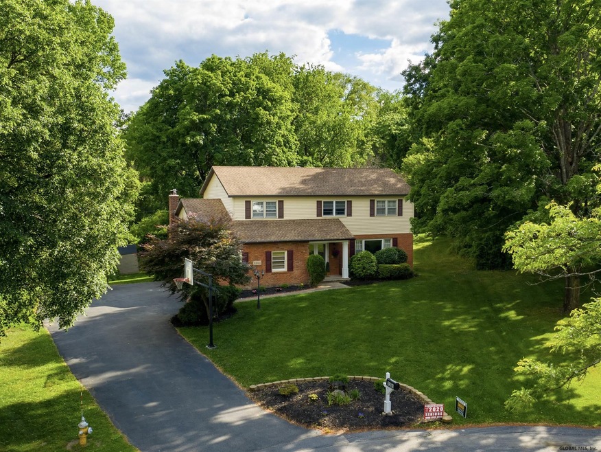 1261 Cranbrook Ct, Schenectady, NY 12309 - photo 1