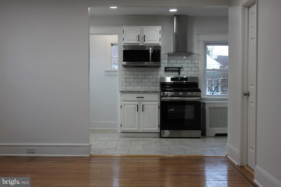 116 W Marshall Rd, Lansdowne, PA 19050 - photo 1