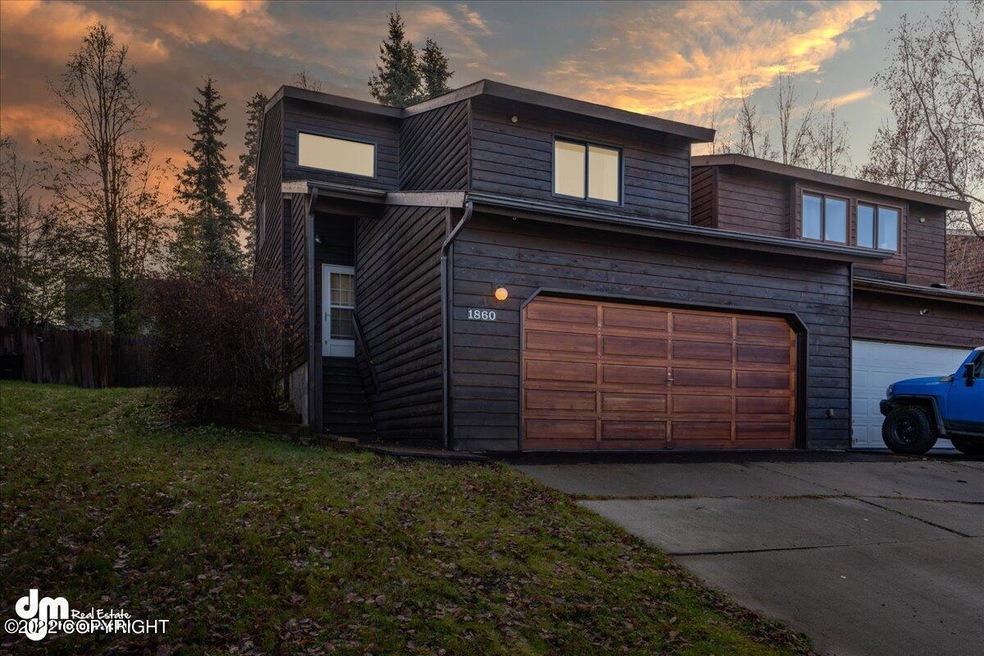 01-Exterior Front_MAX3893-Edit-2