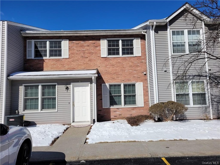 79 Jimal Dr unit 12, Middletown, NY 10940 - photo 1