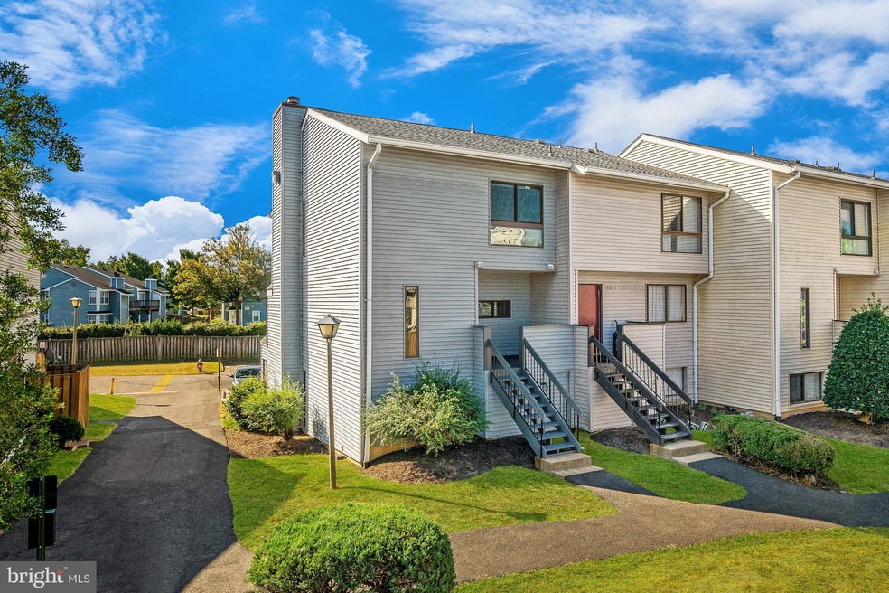 8690 Village Square Dr, Alexandria, VA 22309 - photo 1