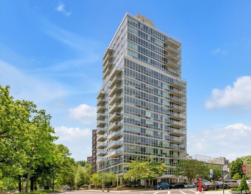 Solaria Riverdale unit 12A, Bronx, NY 10463 - photo 1