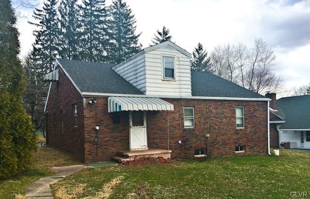 185 Claremont Ave, Tamaqua, PA 18252 - photo 1