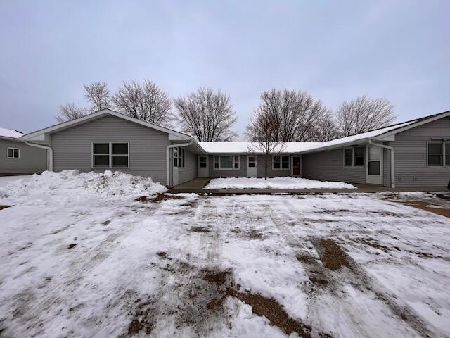 602 N Sprague St unit 602, Caledonia, MN 55921 - photo 1