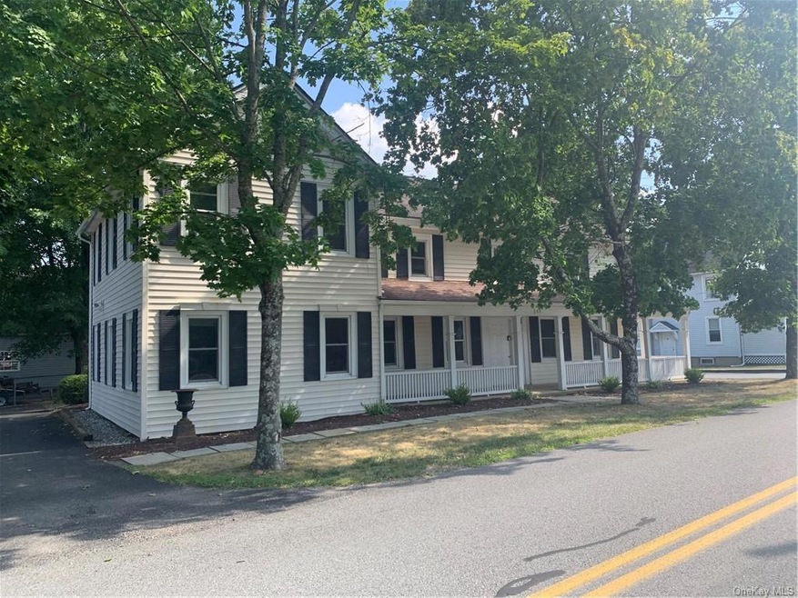 280 Maple Ave unit 3, Pine Bush, NY 12566 - photo 1