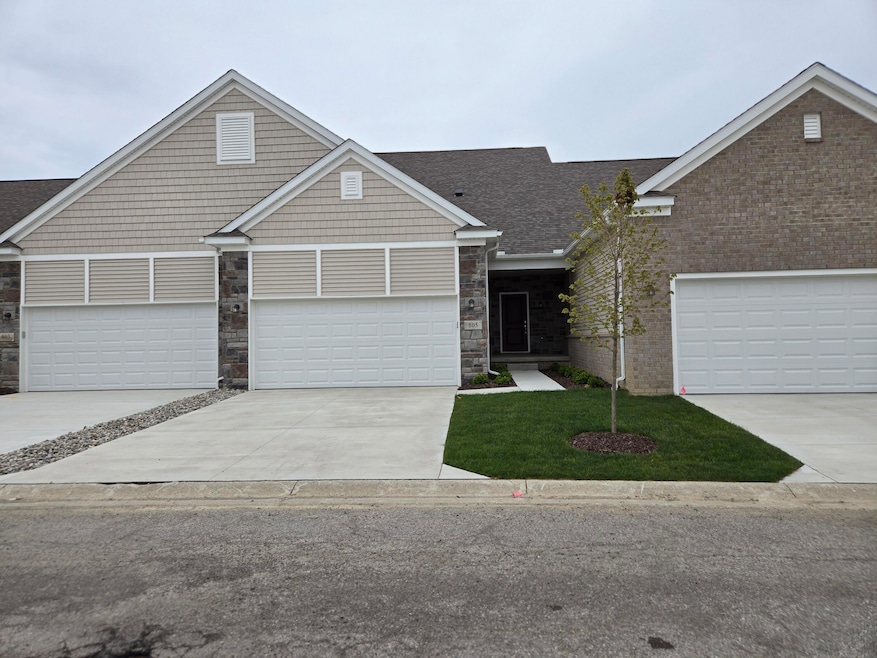 4268 Plum Village Cir unit 38, Monroe, MI 48161 - photo 1