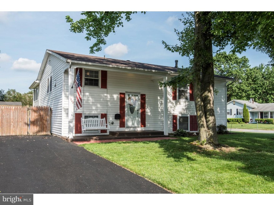 1222 Pinefield Rd, Newark, DE 19713 - photo 1