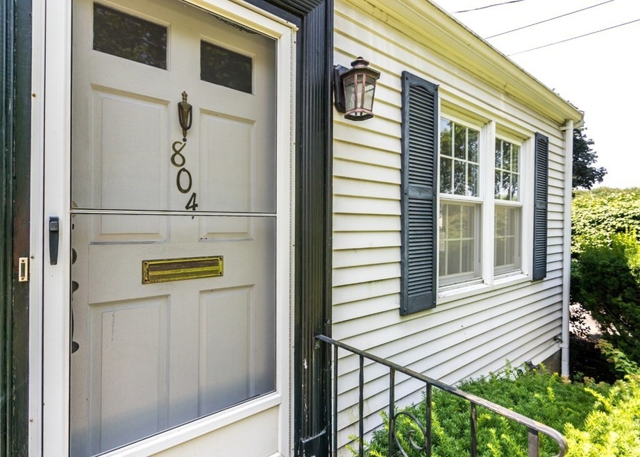 804 Trapelo Rd, Waltham, MA 02452 - photo 1