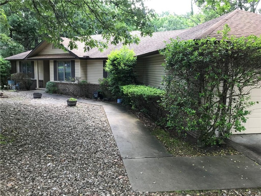 10 Kirkby Cir, Bella Vista, AR 72715 - photo 1