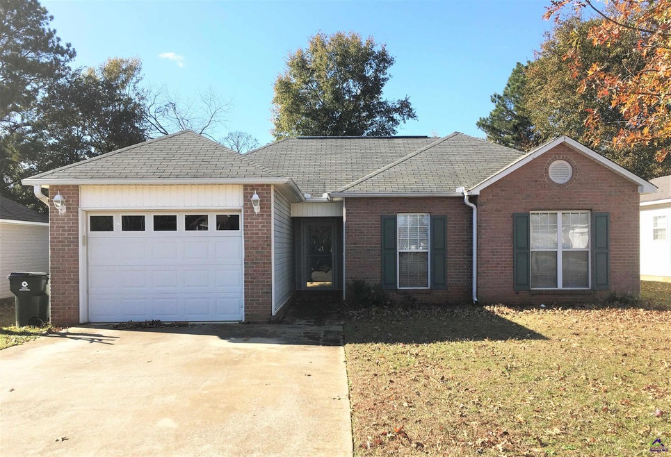101 Reese Dr, Warner Robins, GA 31088 - photo 1