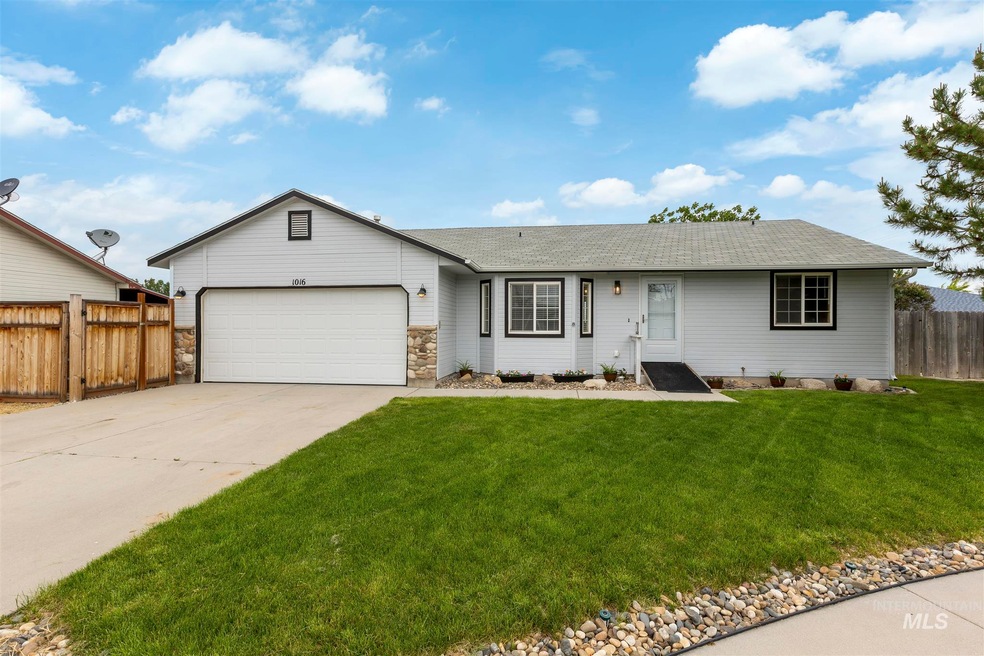 1016 W Hawaii Ave, Nampa, ID 83686 - photo 1