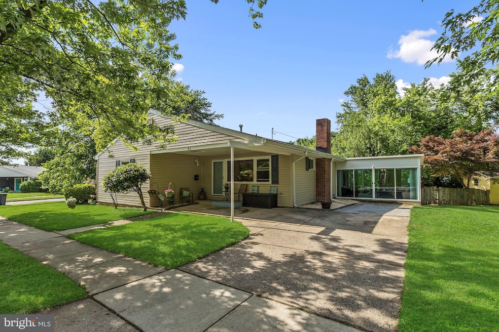 41 Greenmeadow Dr, Lutherville Timonium, MD 21093 - photo 1