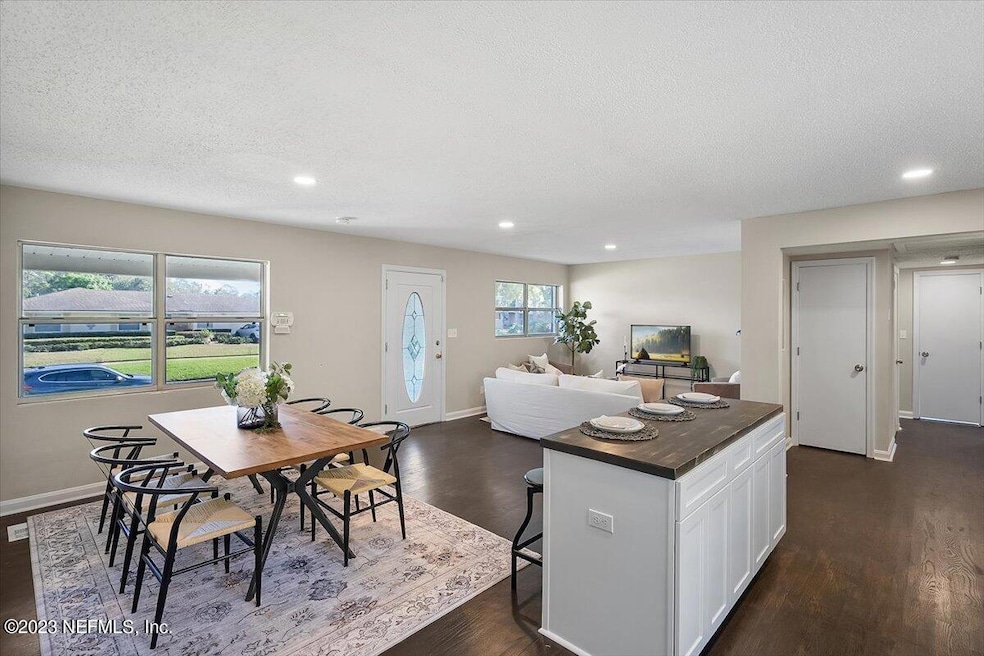 514 Mandalay Rd, Jacksonville, FL 32216 - photo 1