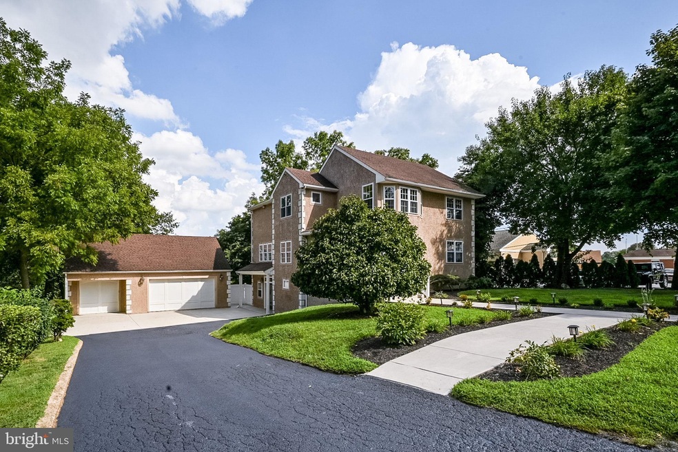 704 Greenbank Rd, Wilmington, DE 19808 - photo 1