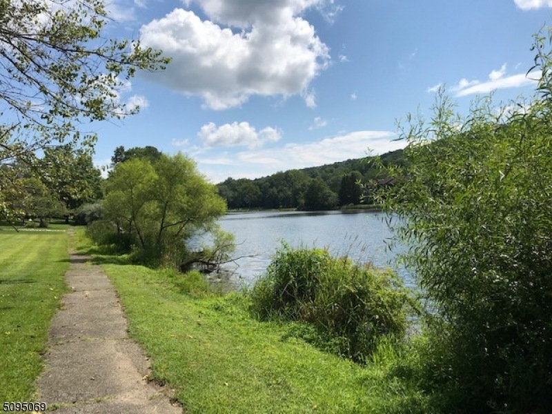 42 Wood Duck Ct unit 133, Hackettstown, NJ 07840 - photo 1