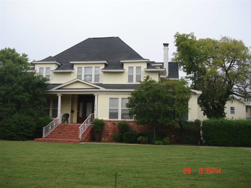 915 W Beech Ave, Duncan, OK 73533 - photo 1