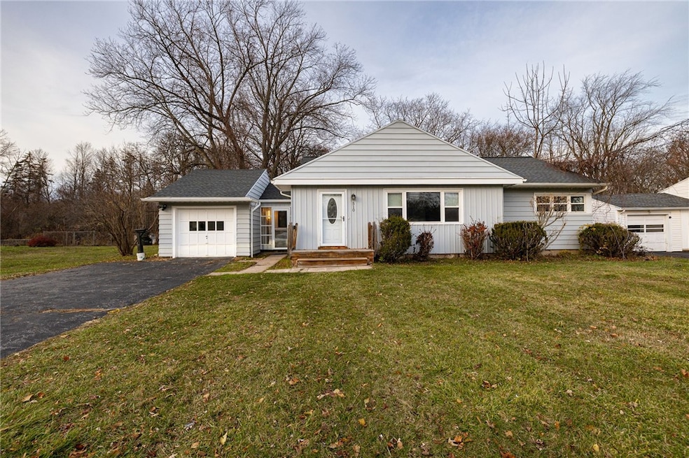 510 Hinchey Rd, Rochester, NY 14624 - photo 1