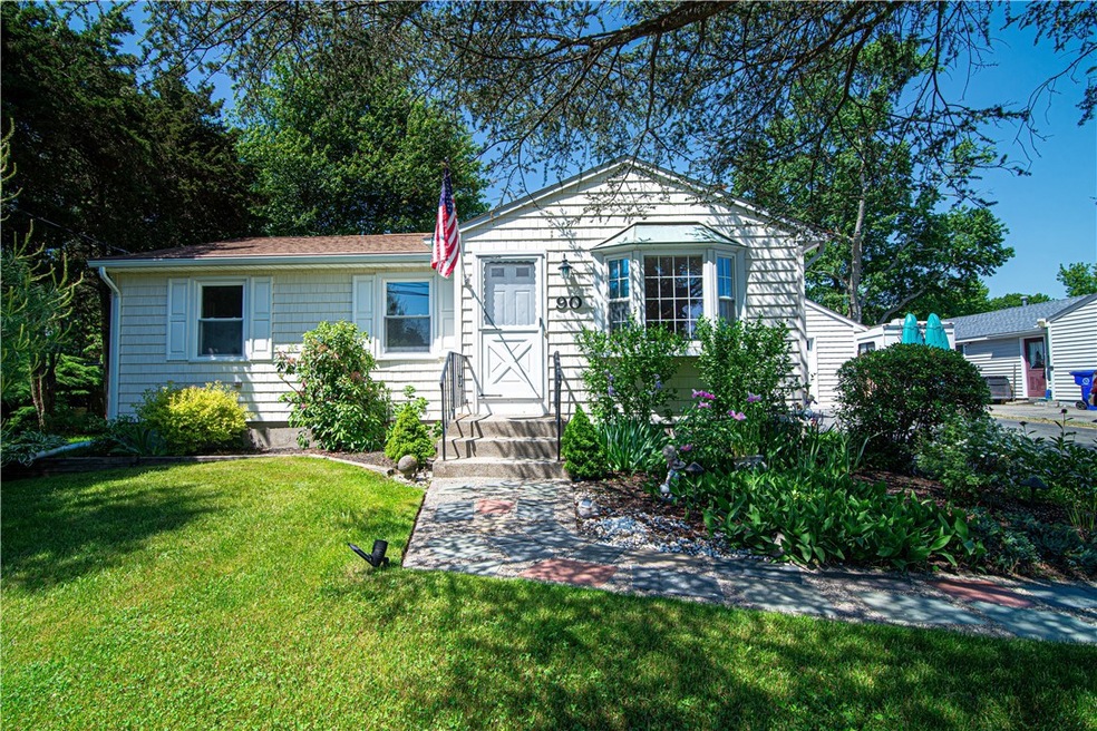 90 Grassy Plain Rd, Riverside, RI 02915 - photo 1