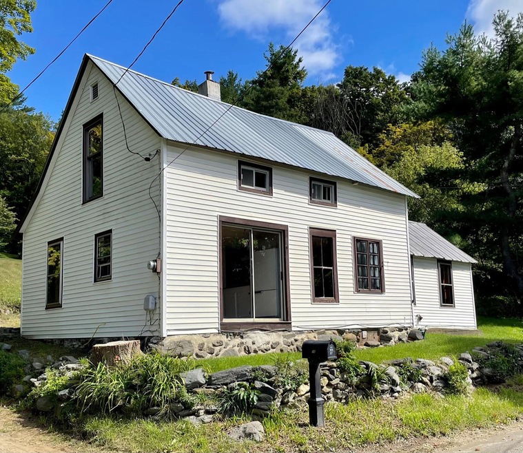 16 Sand Hill Rd, Putney, VT 05346 - photo 1