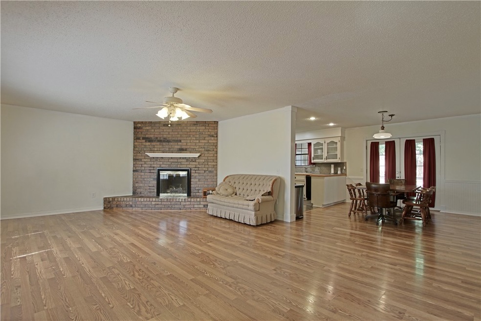 33 Hope Dr, Bella Vista, AR 72715 - photo 1