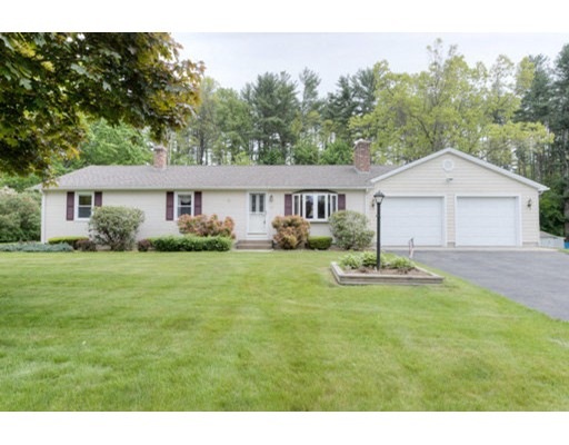 10 Elizabeth St, Palmer, MA 01069 - photo 1