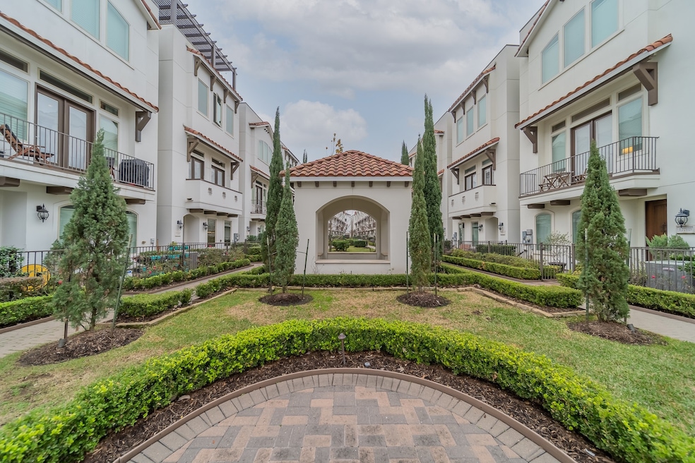 1216 Thompson St, Houston, TX 77007 - photo 1