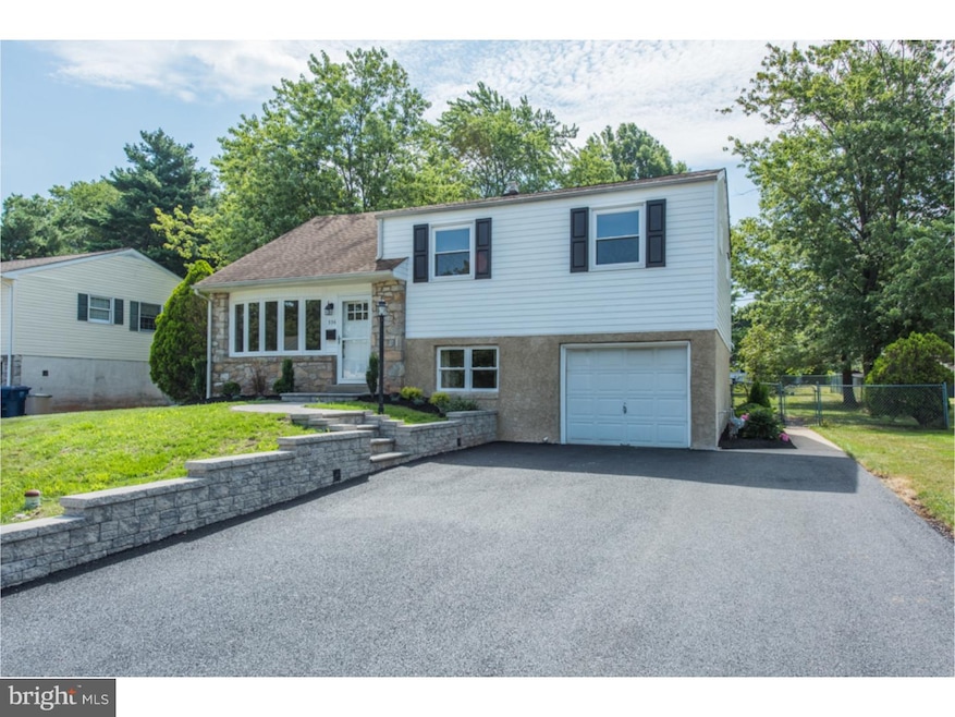 336 Erie Dr, Lansdale, PA 19446 - photo 1