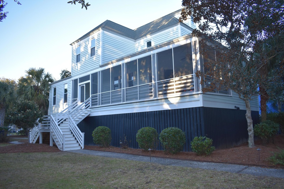 2820 middle street