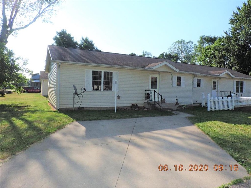 309 N Morgan St unit . D, Mentone, IN 46539 - photo 1