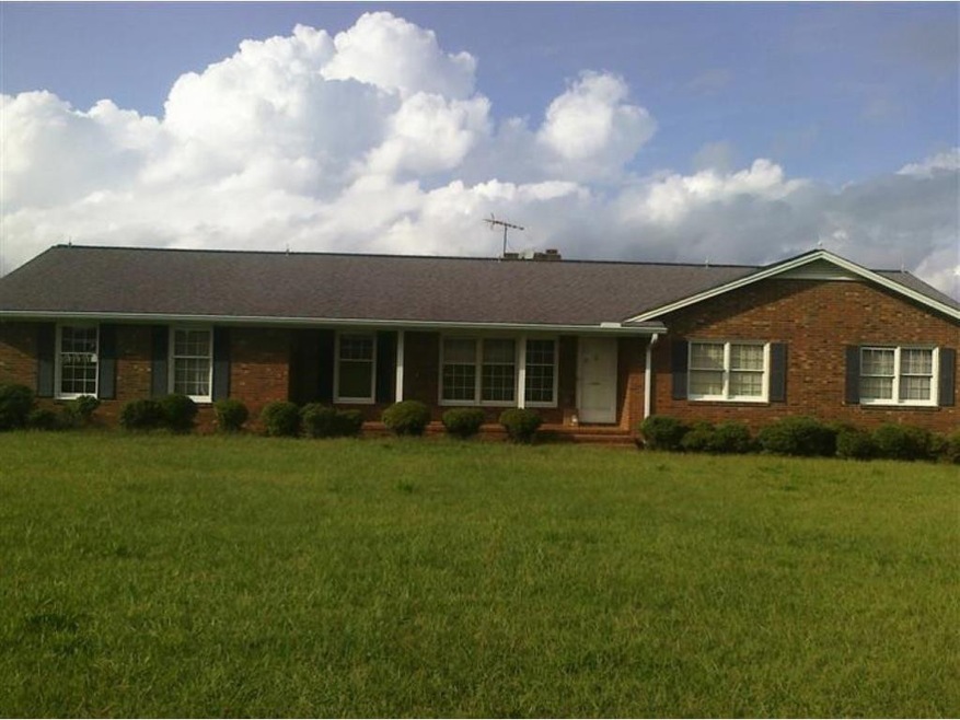 2428 Mccray Rd, Burlington, NC 27217 - photo 1