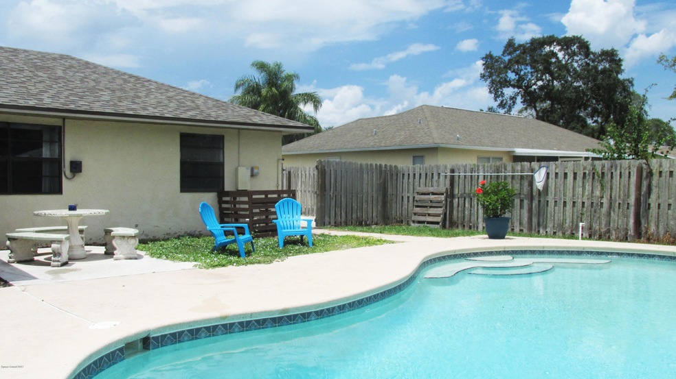 Pool 2