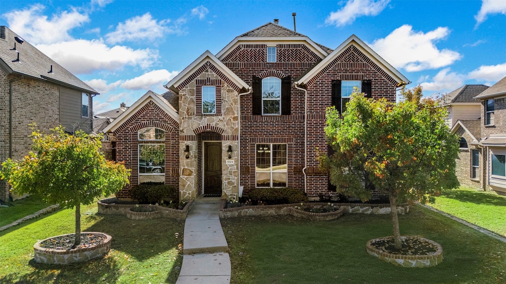 1025 Gentle Wind Ln, Frisco, TX 75036 - photo 1