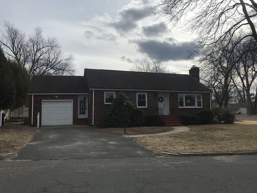 199 Cambria St, Springfield, MA 01118 - photo 1