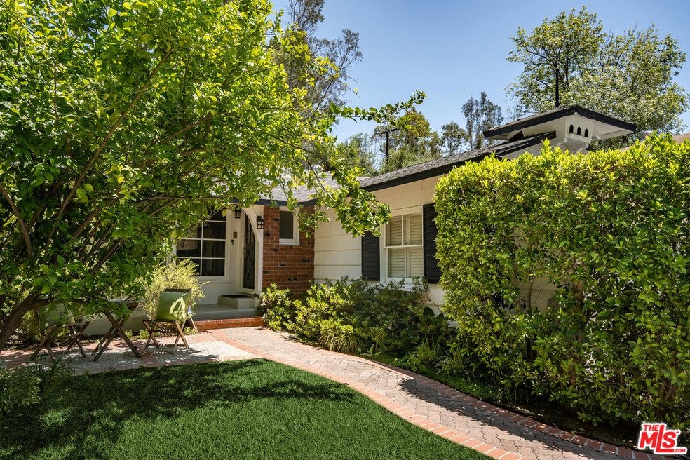 5046 Alhama Dr, Woodland Hills, CA 91364 - photo 1