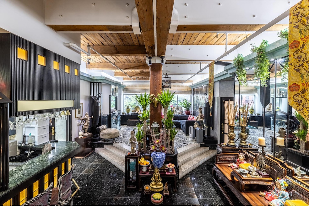 Gramercy Park Habitat unit 2L, New York, NY 10010 - photo 1