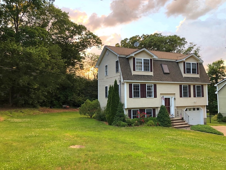 4 Crown St, Billerica, MA 01821 - photo 1