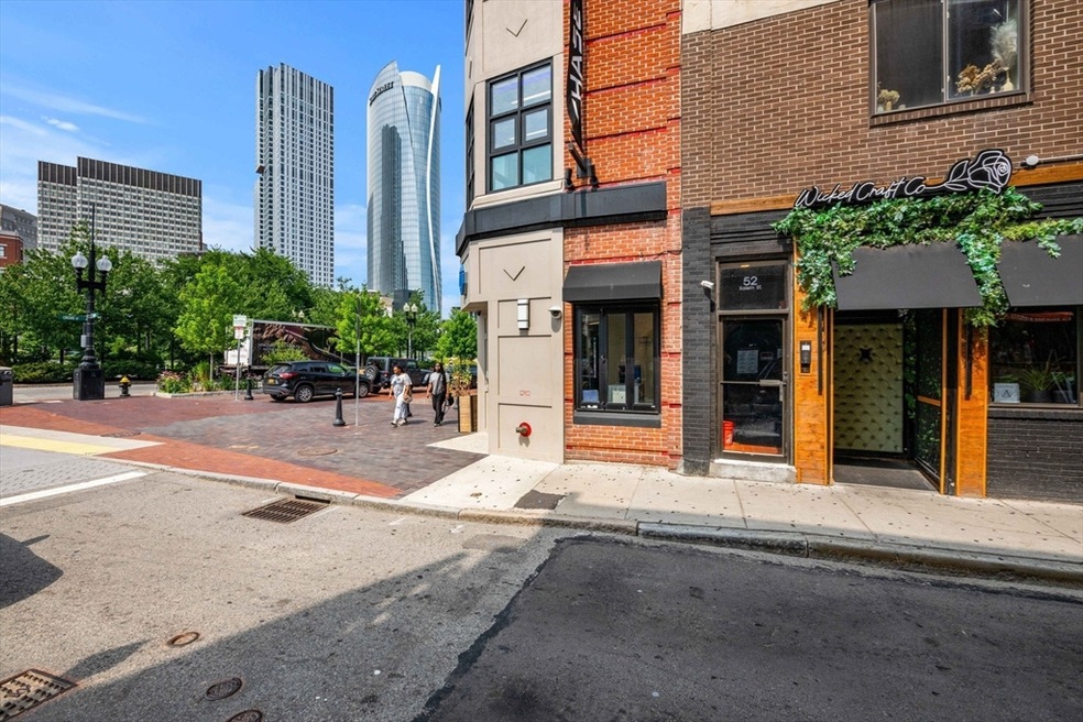 52 Salem St unit 2F, Boston, MA 02113 - photo 1