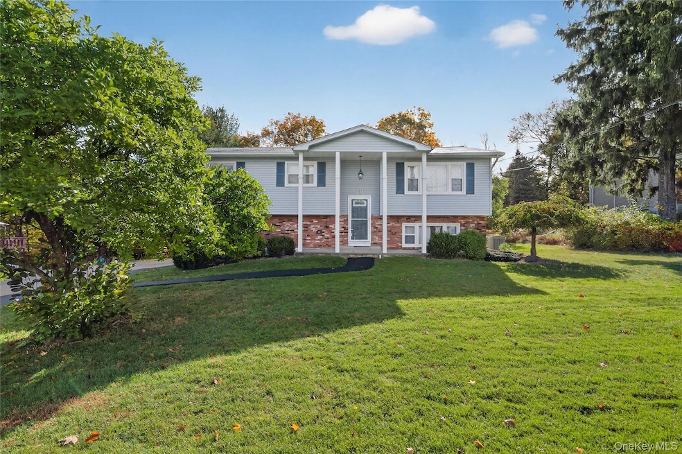 20 Peter Bush Dr, Monroe, NY 10950 - photo 1