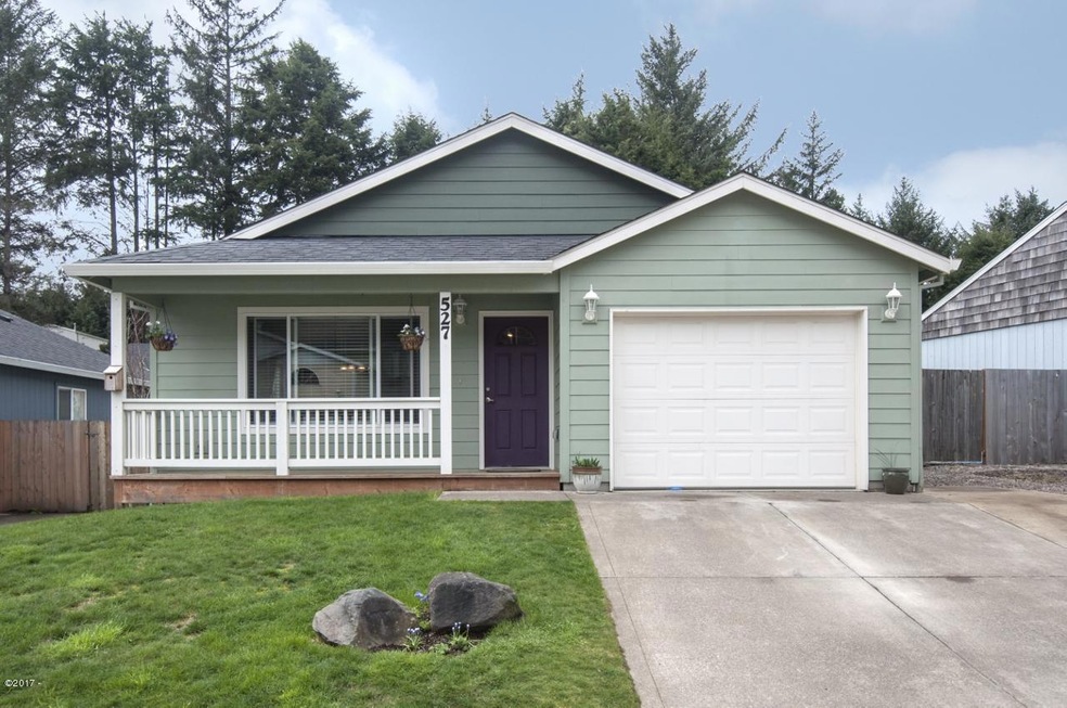 527 SE Neptune Ave, Lincoln City, OR 97367 - photo 1