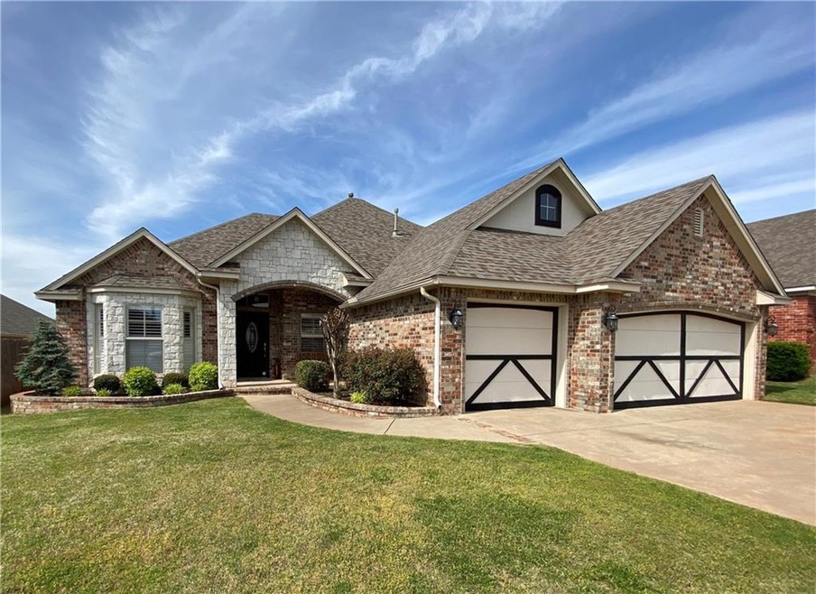 2621 SE 8th St, Moore, OK 73160 - photo 1