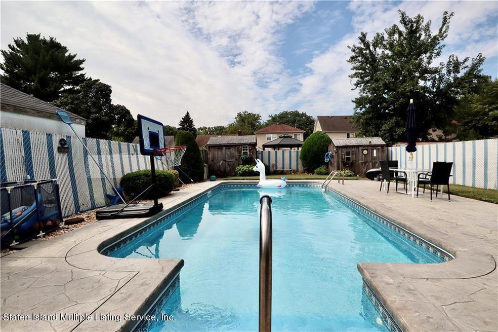 76 Liberty Ave, Staten Island, NY 10304 - photo 1