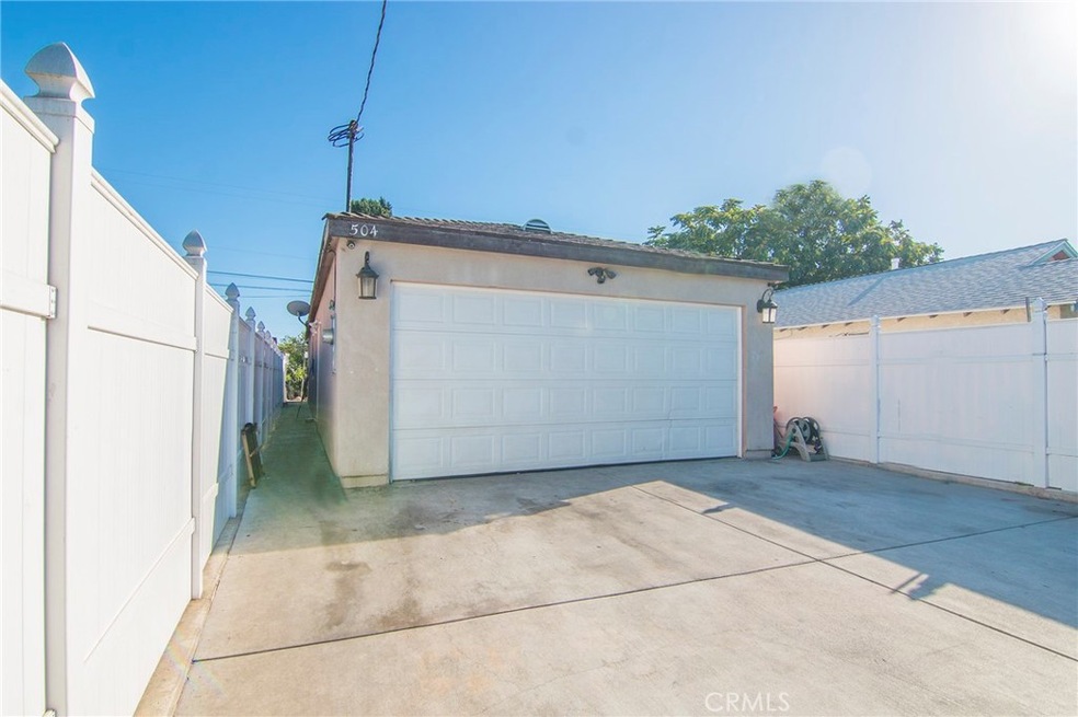 504 W Pear St, Compton, CA 90222 - photo 1